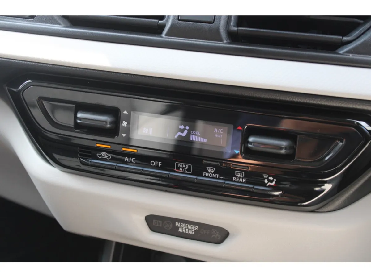 Suzuki Swift Hatchback, Petrol Hybrid, 2027, Black