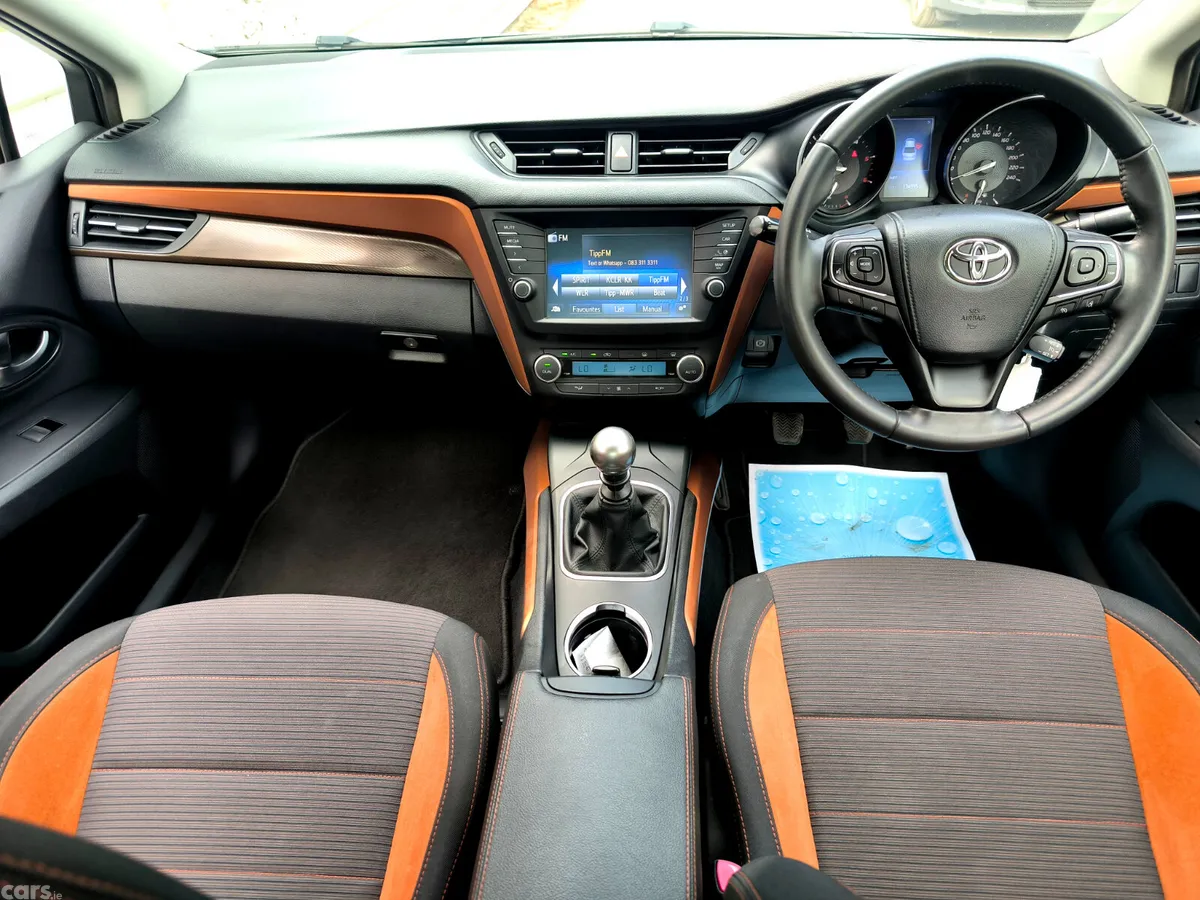 Toyota Avensis Saloon, Diesel, 2018, Brown