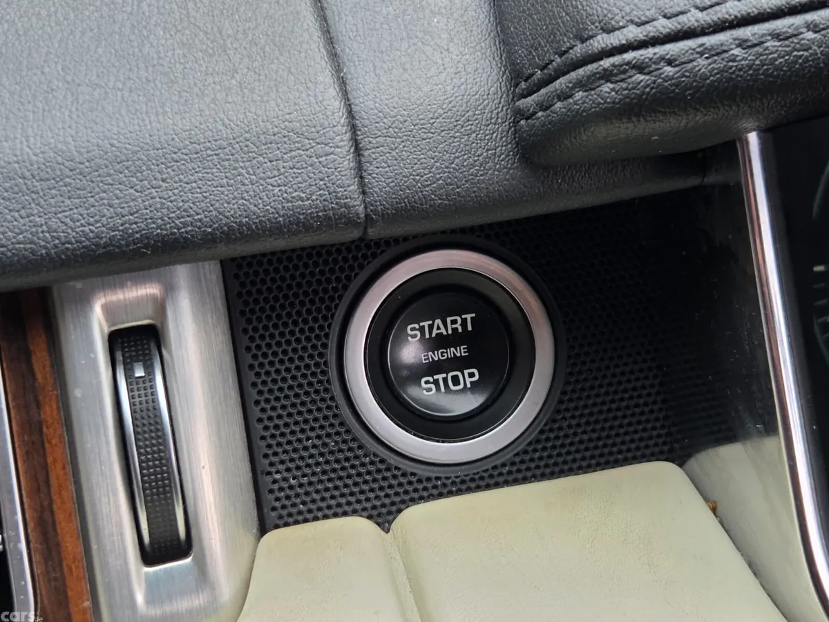 Land Rover Range Rover SUV, Diesel, 2016, Grey