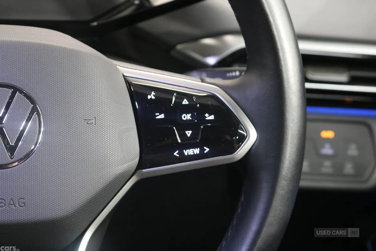 Volkswagen ID.4 SUV, Electric, 2023, Black