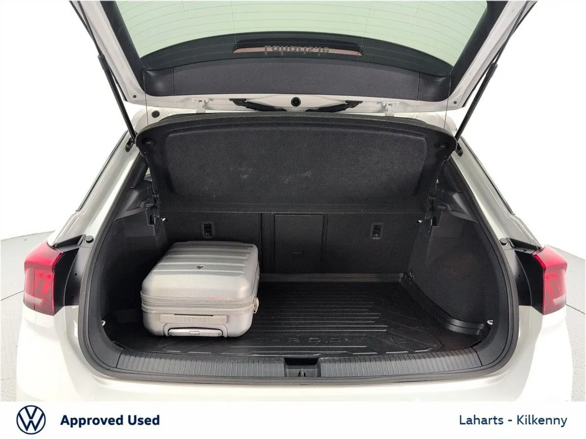 Volkswagen T-Roc SUV, Petrol, 2023, White