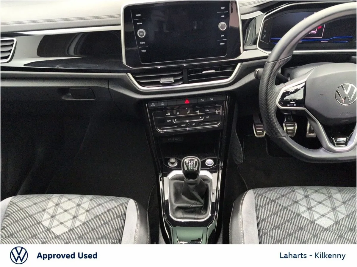 Volkswagen T-Roc SUV, Petrol, 2023, White