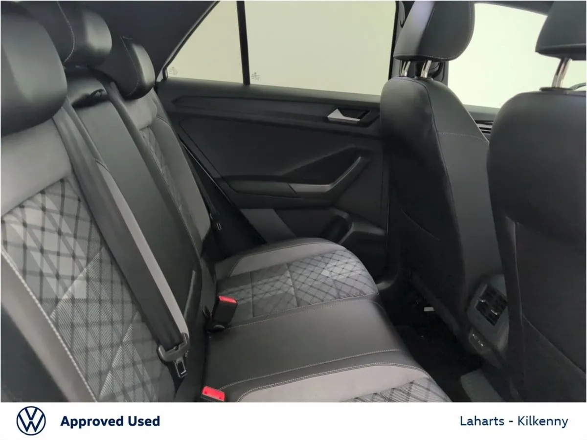Volkswagen T-Roc SUV, Petrol, 2023, White