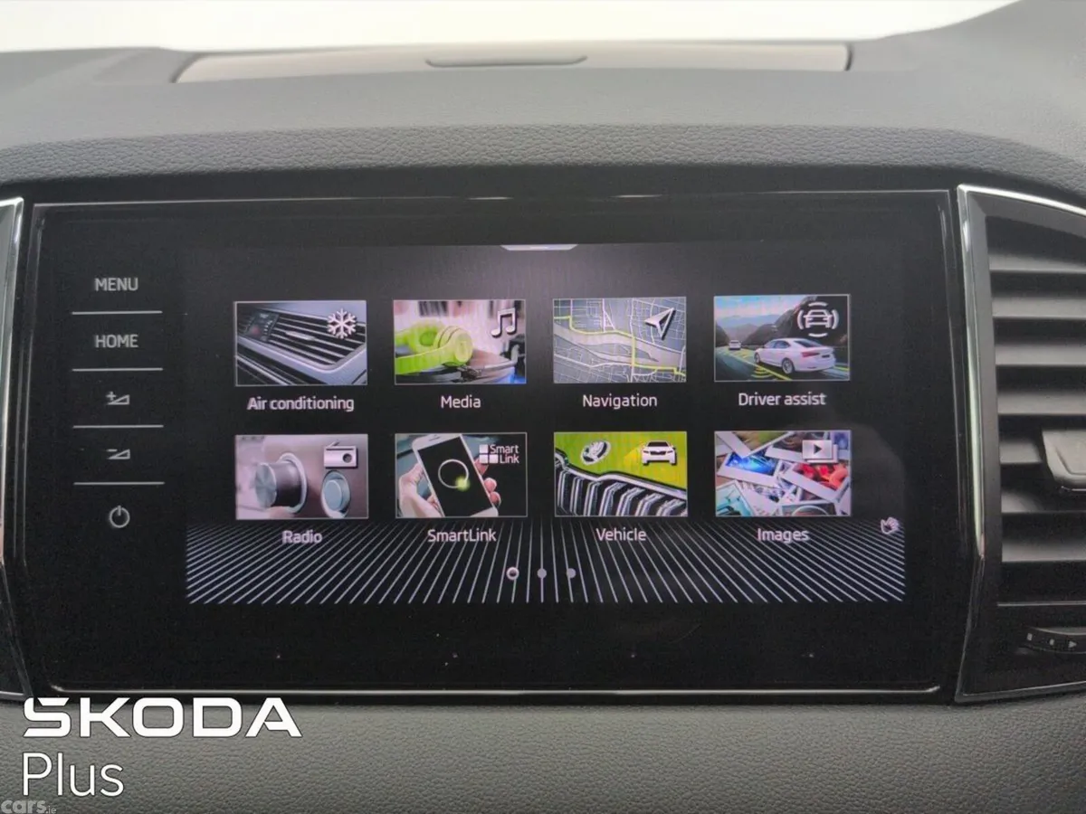 Skoda Karoq SUV, Petrol, 2024, Grey