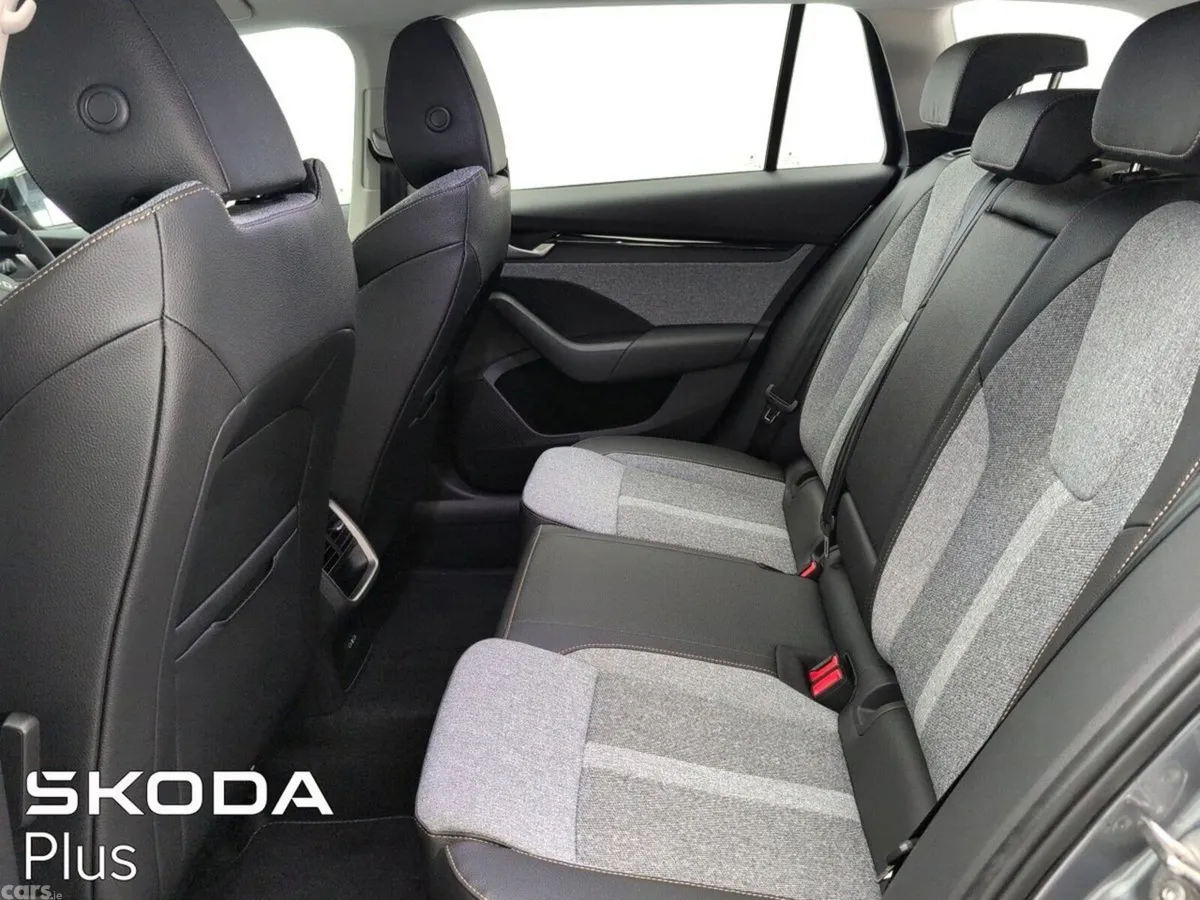 Skoda Octavia Estate, Diesel, 2026, Grey