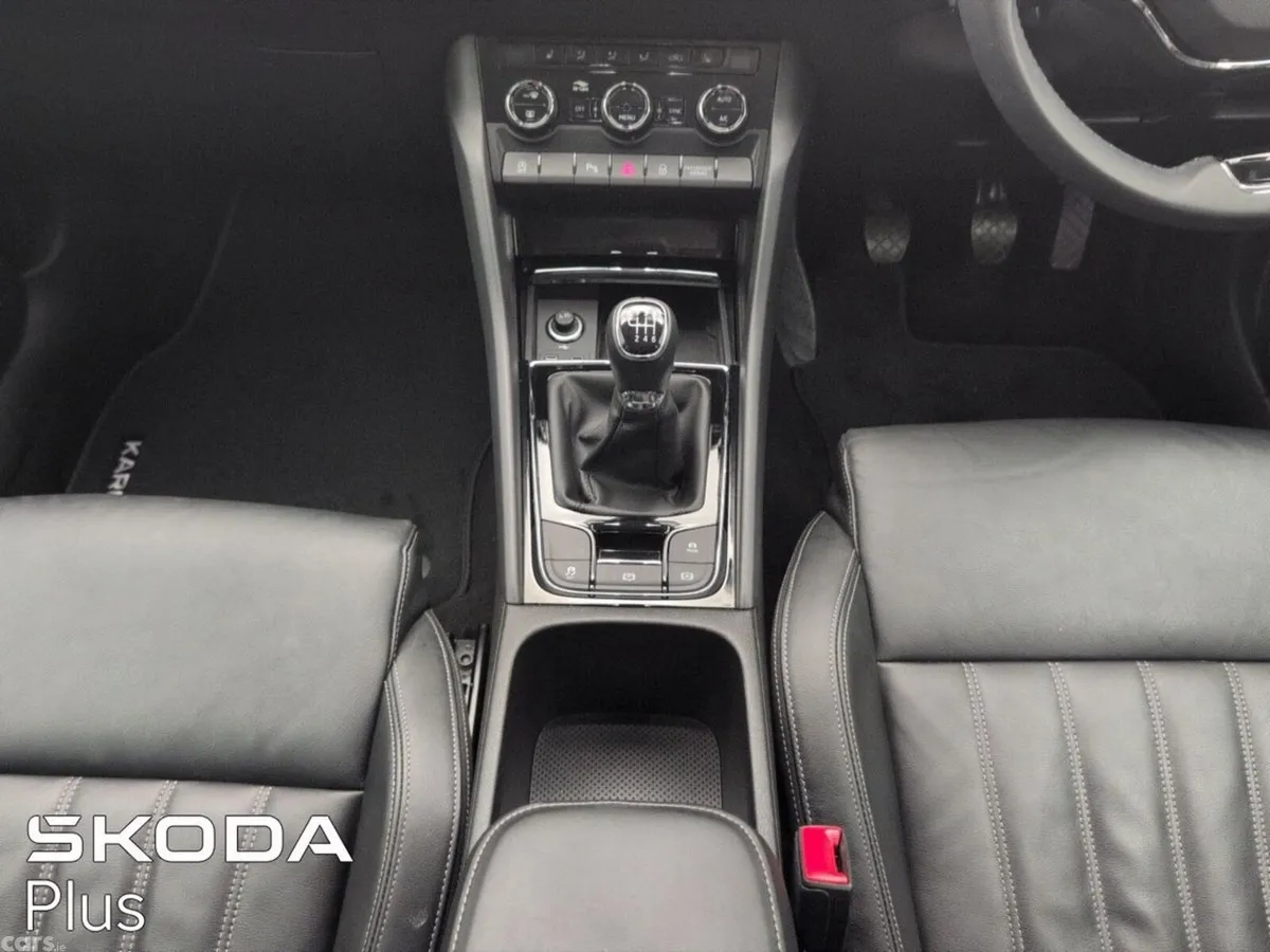 Skoda Karoq SUV, Petrol, 2024, Grey