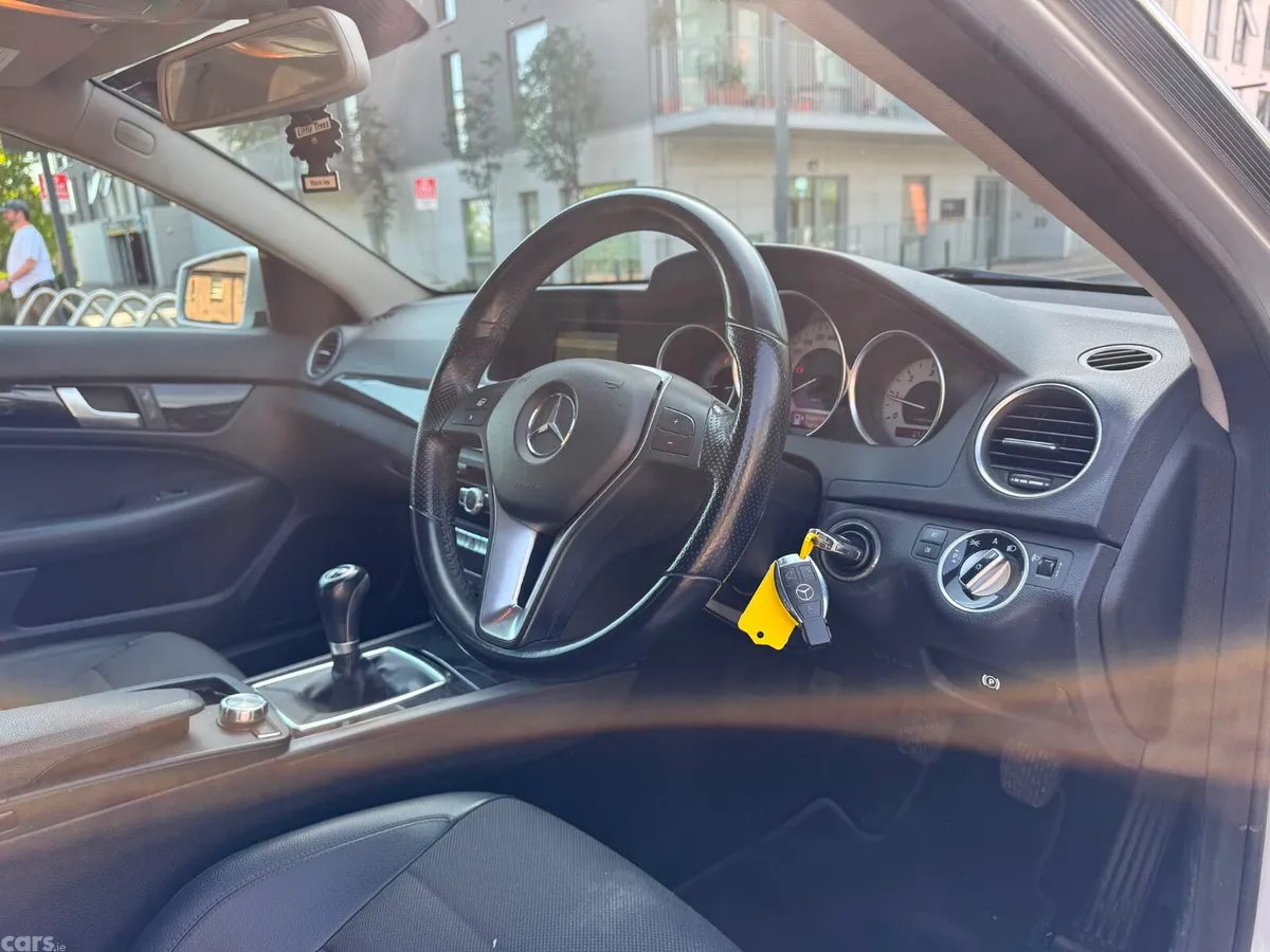 Mercedes-Benz C-Class Coupe, Diesel, 2011, Silver