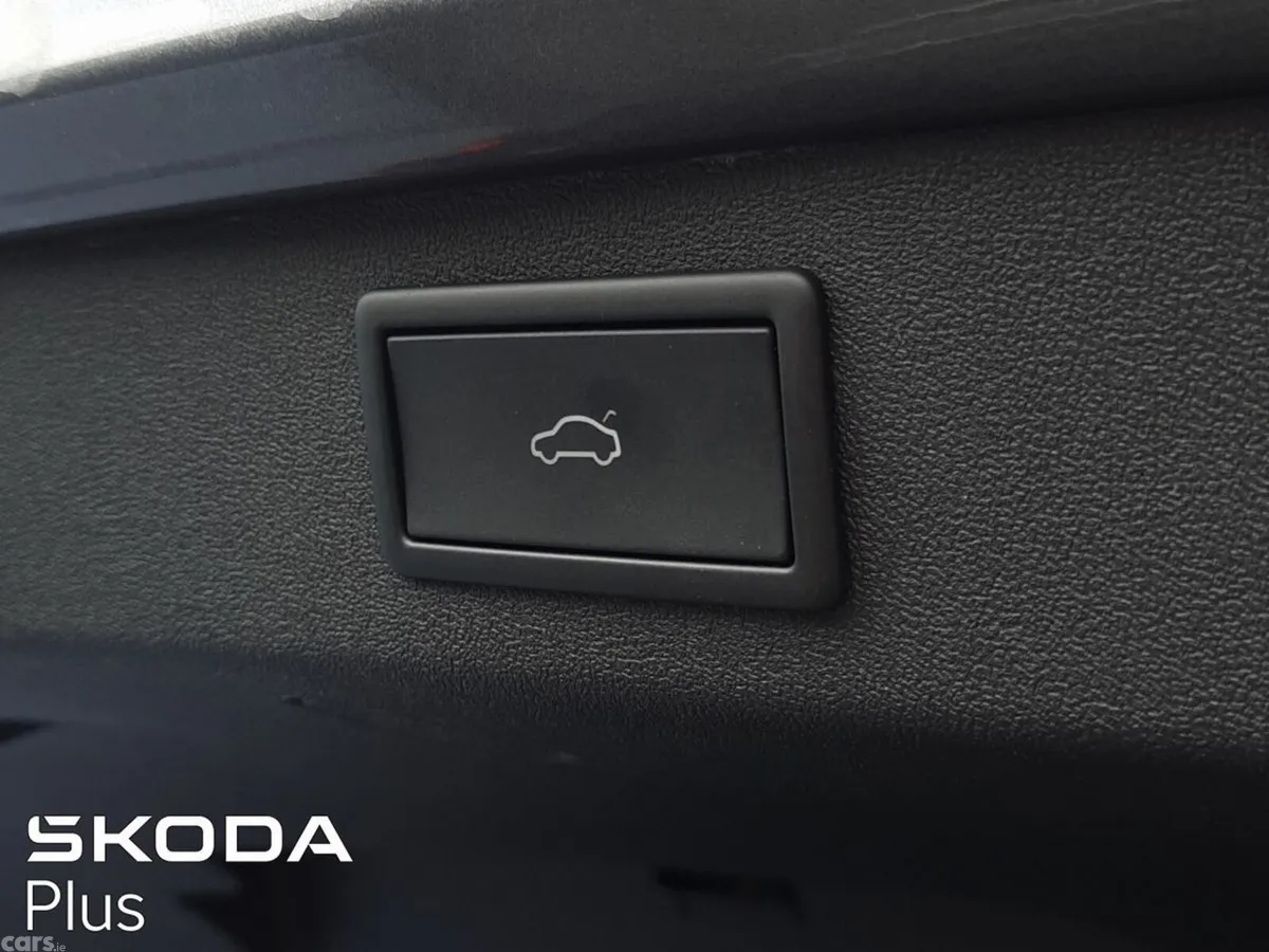 Skoda Kodiaq MPV, Diesel, 2024, Grey