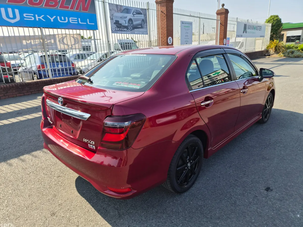 Toyota Corolla Saloon, Petrol Hybrid, 2018, Red