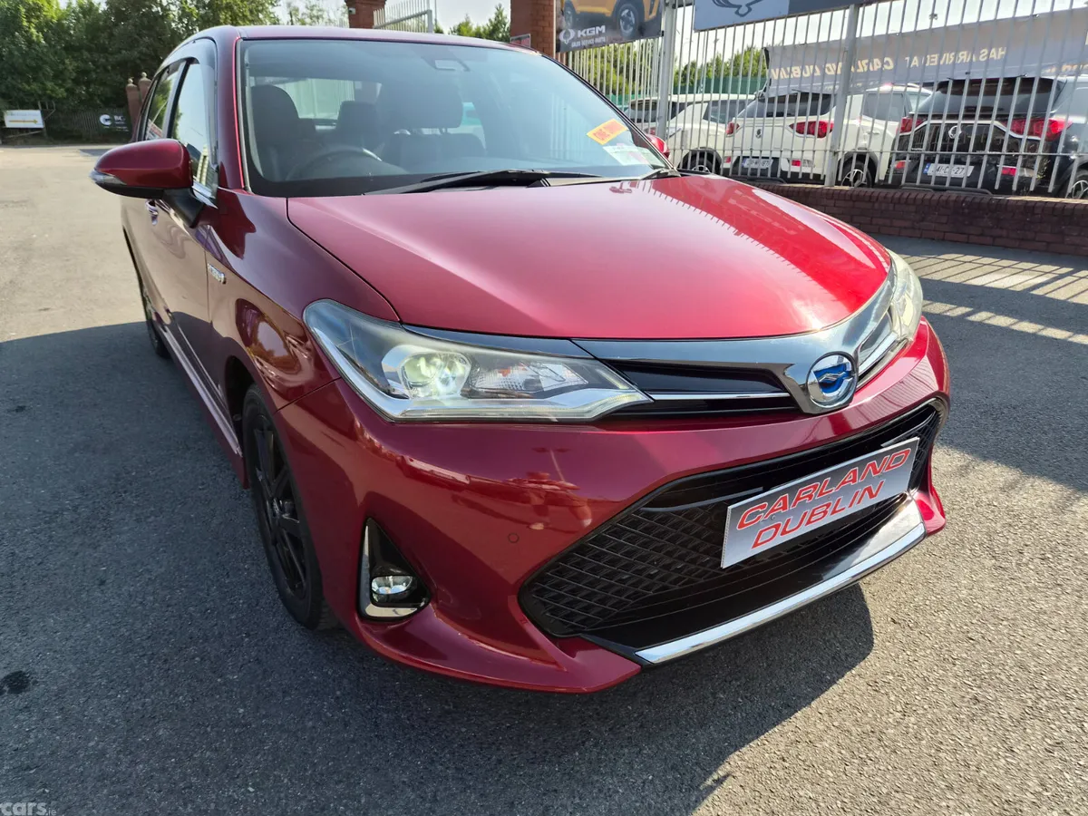 Toyota Corolla Saloon, Petrol Hybrid, 2018, Red