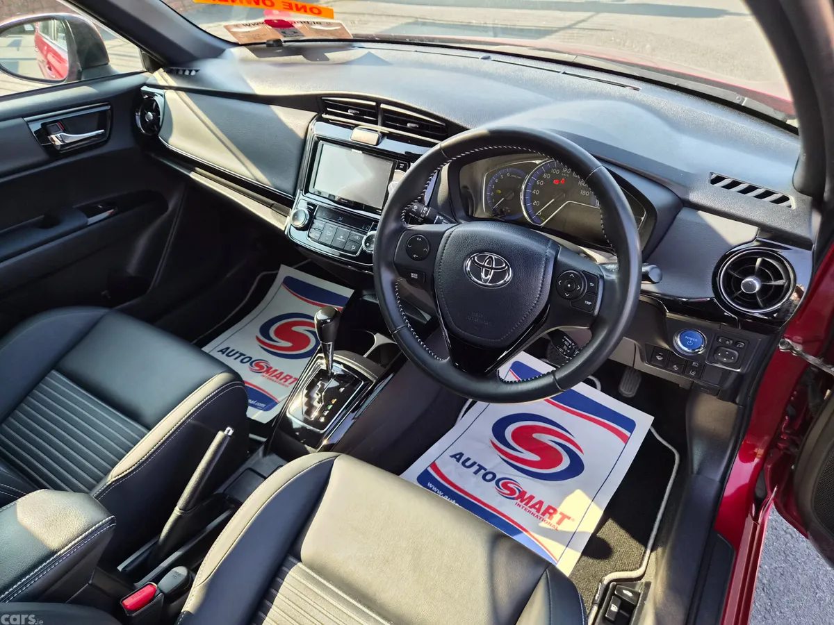 Toyota Corolla Saloon, Petrol Hybrid, 2018, Red