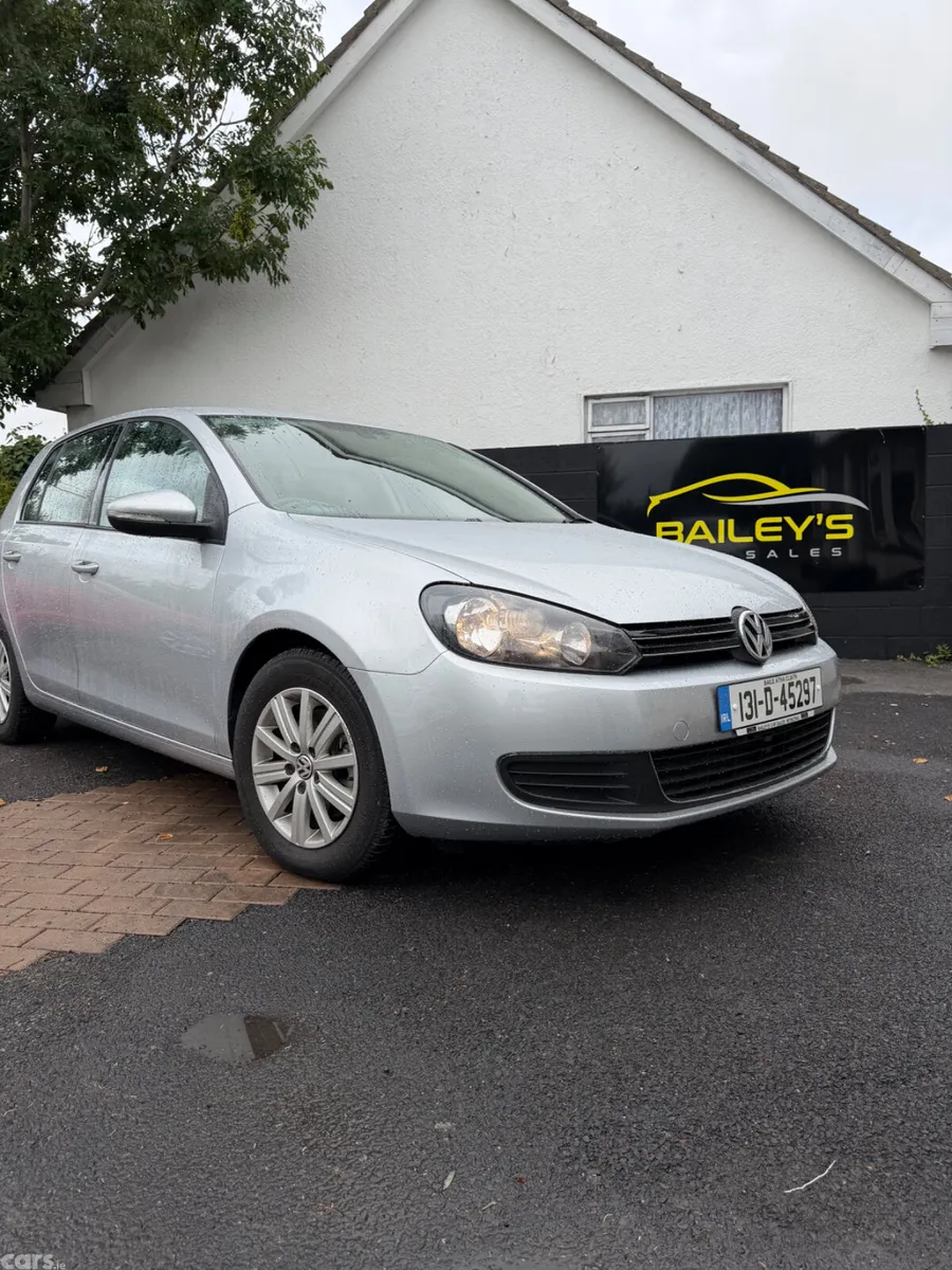 Volkswagen Golf Hatchback, Petrol, 2013, Silver