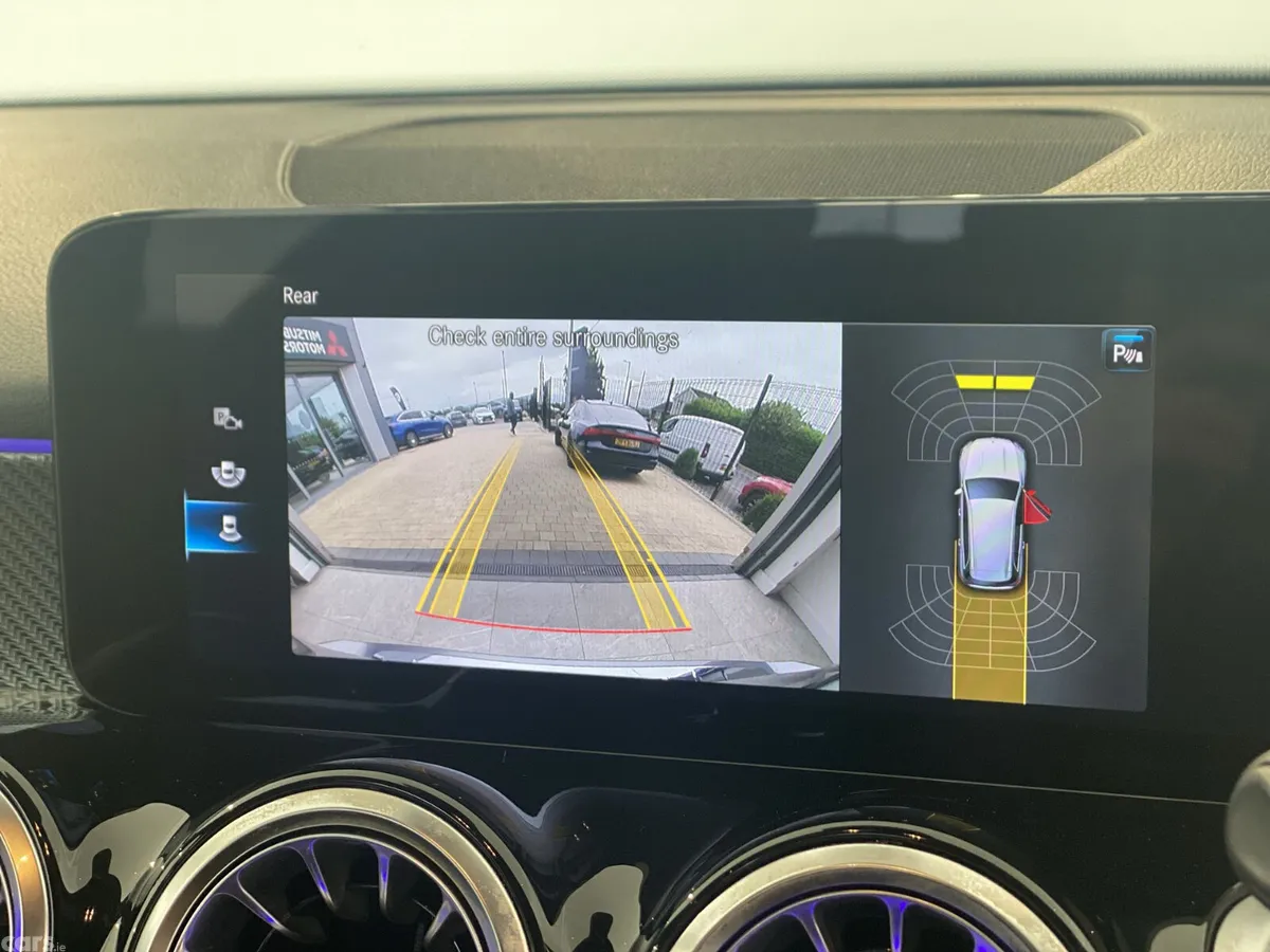 Mercedes-Benz GLB SUV, Petrol, 2023, Grey