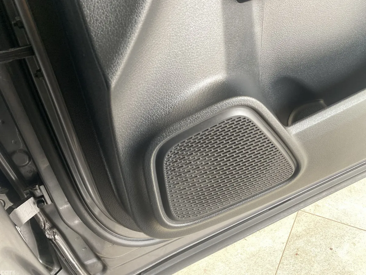 Mercedes-Benz GLB SUV, Petrol, 2023, Grey
