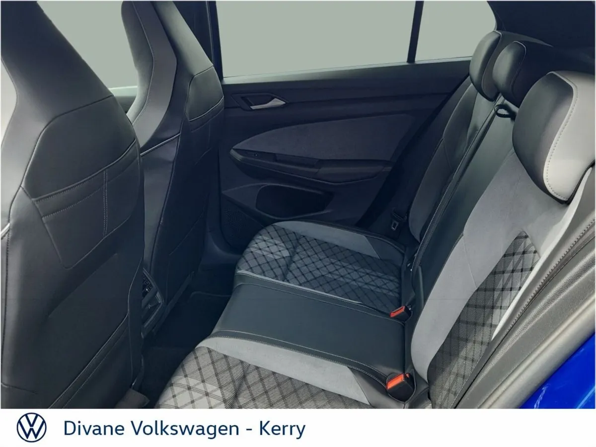 Volkswagen Golf Hatchback, Diesel, 2024, Blue