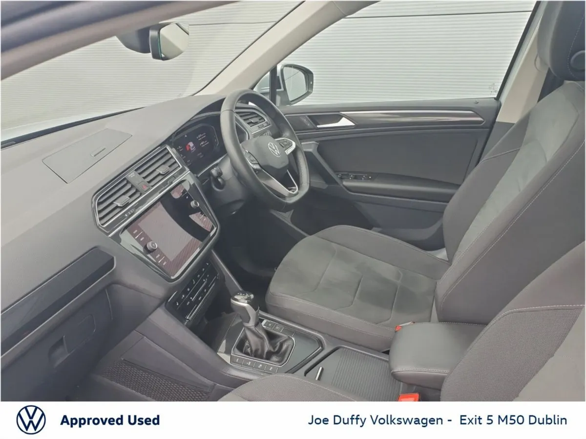 Volkswagen Tiguan SUV, Petrol Plug-in Hybrid, 2024, Grey