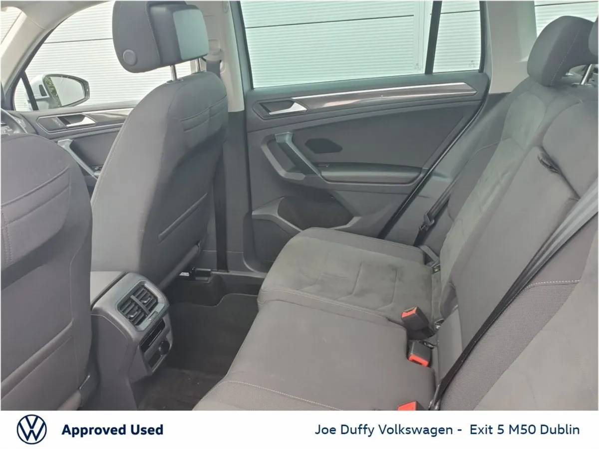 Volkswagen Tiguan SUV, Petrol Plug-in Hybrid, 2024, Grey