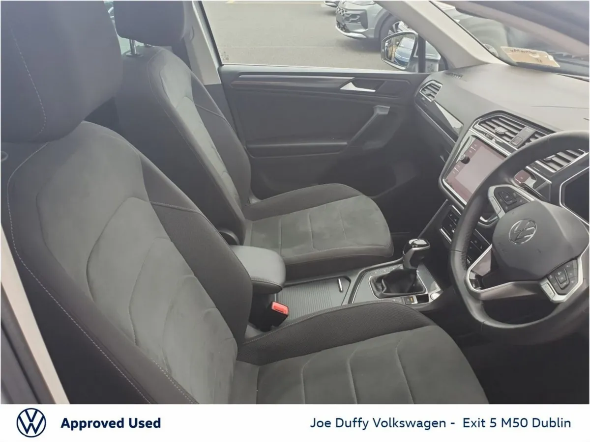 Volkswagen Tiguan SUV, Petrol Plug-in Hybrid, 2024, Grey
