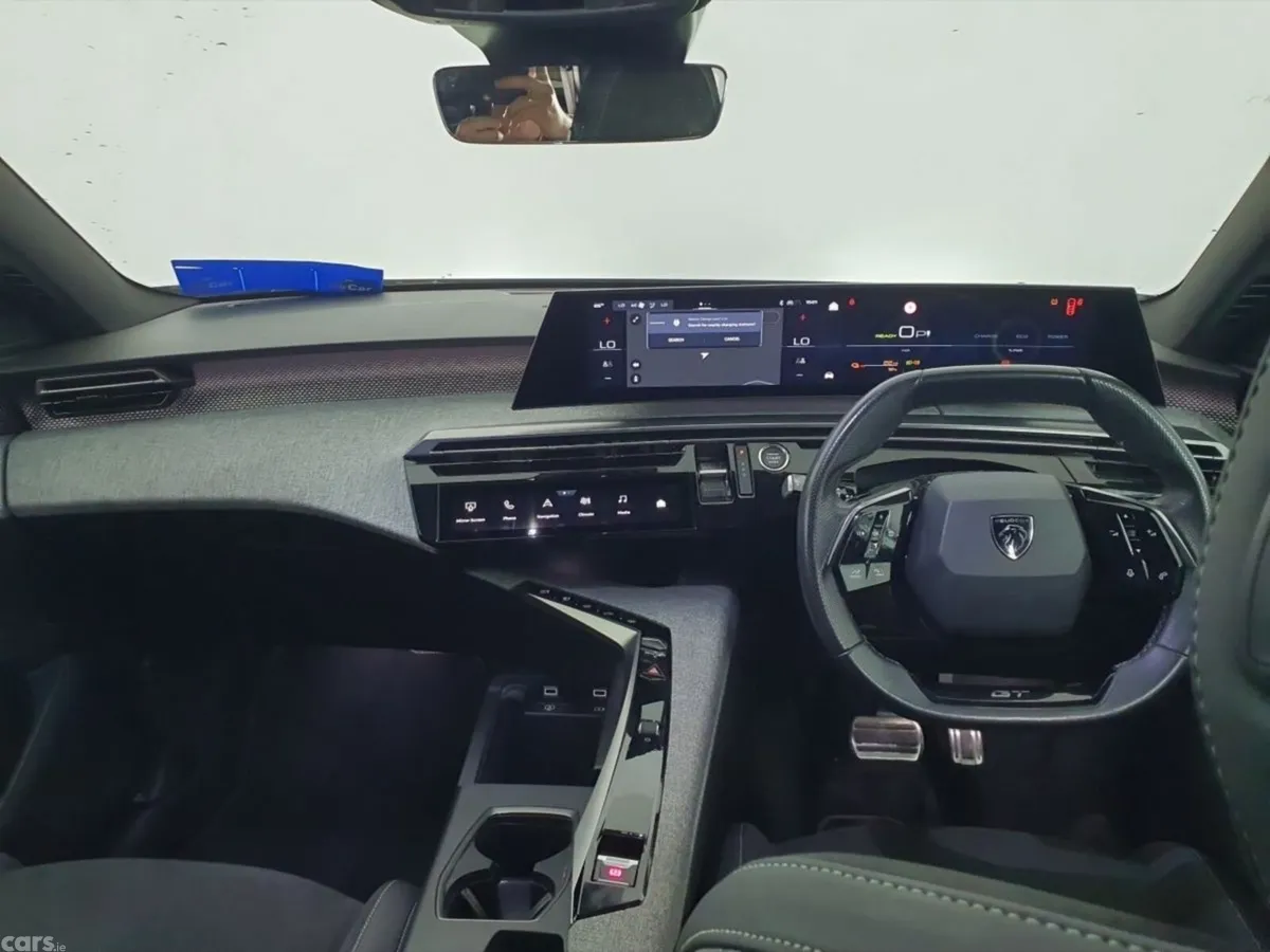Peugeot 5008 SUV, Electric, 2025, Black