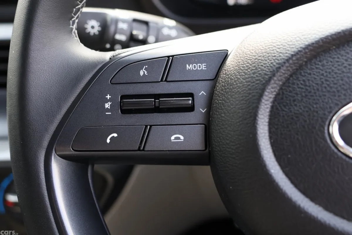 Hyundai i20 Hatchback, Petrol, 2023, White