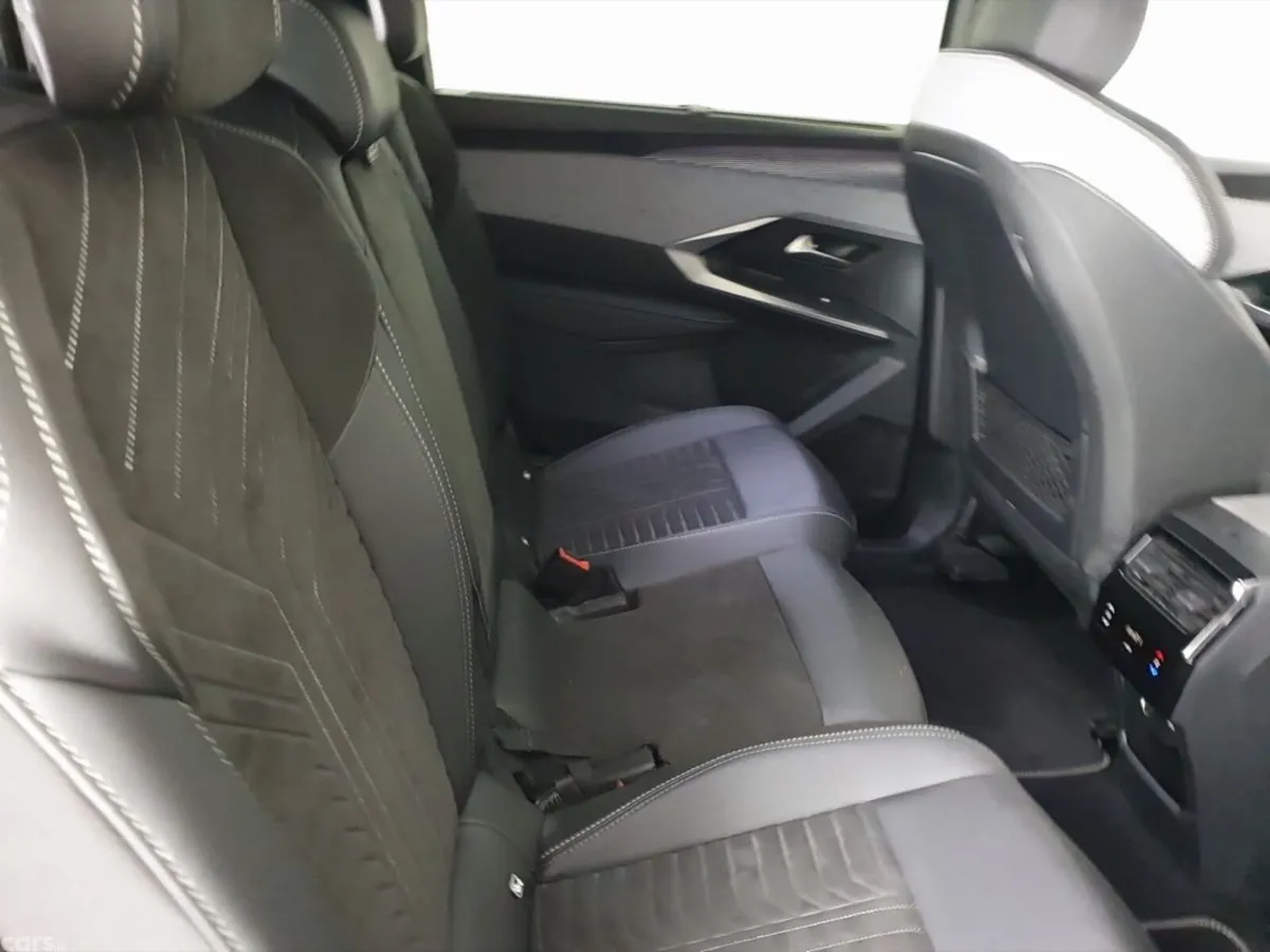 Peugeot 5008 SUV, Electric, 2025, Black