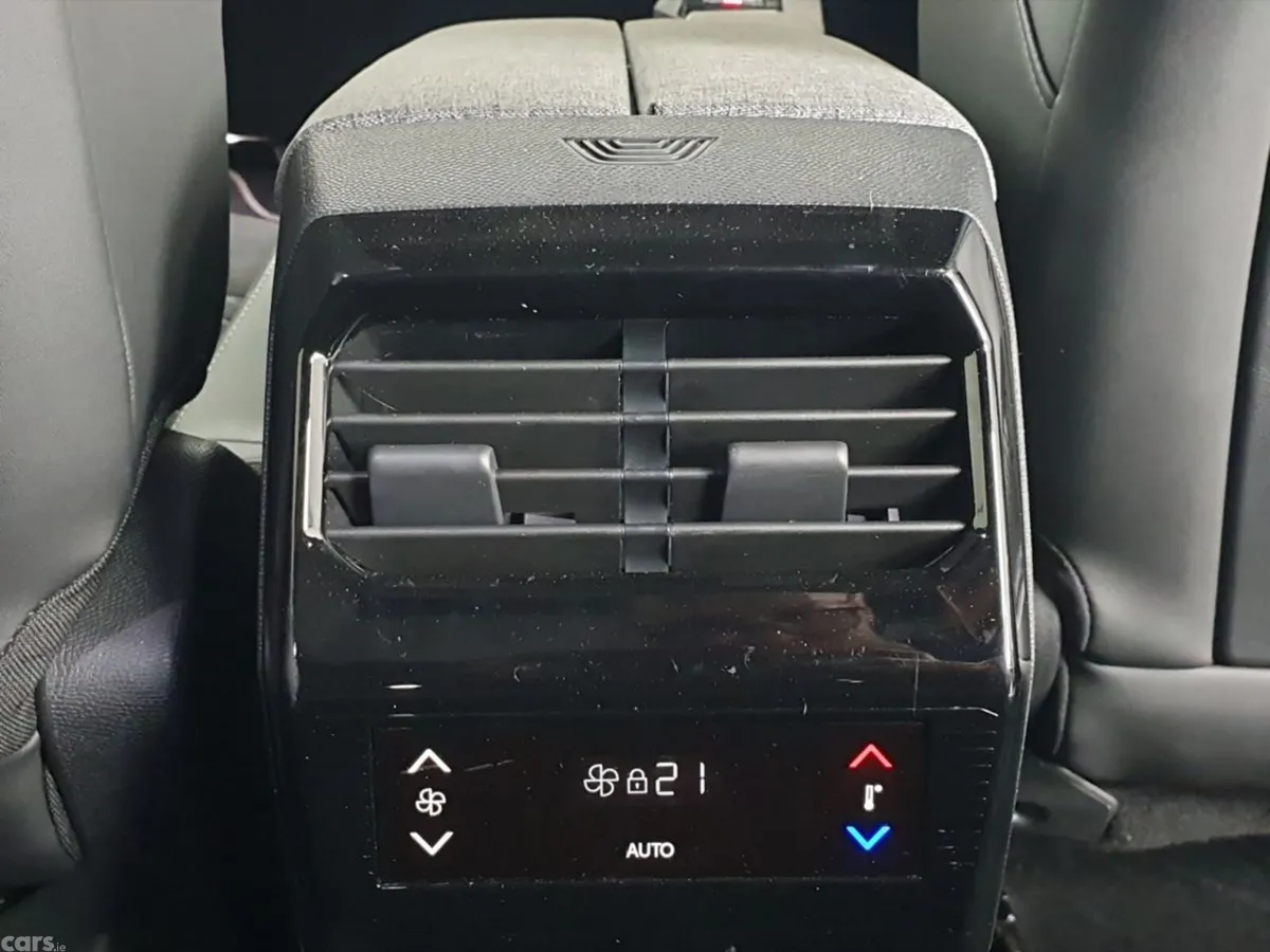 Peugeot 5008 SUV, Electric, 2025, Black