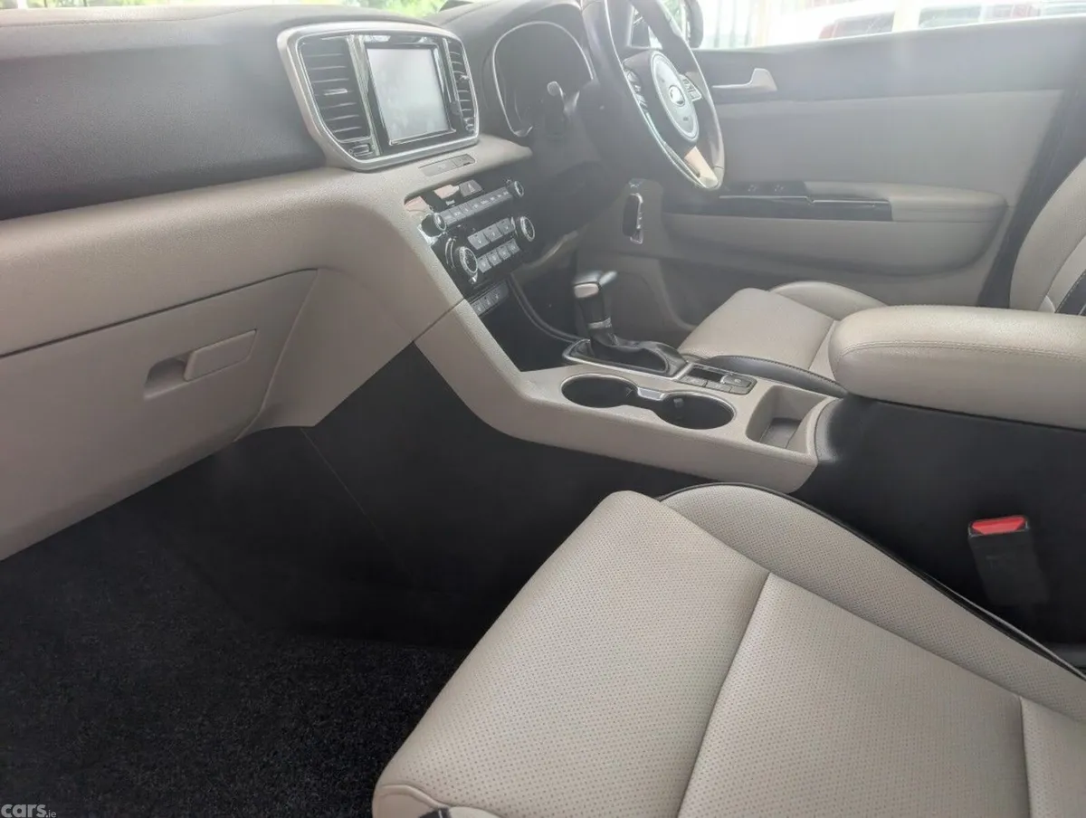 Kia Sportage SUV, Diesel, 2019, White