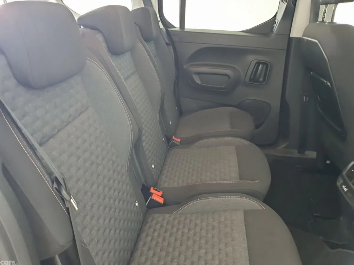 Peugeot Rifter MPV, Electric, 2025, Black