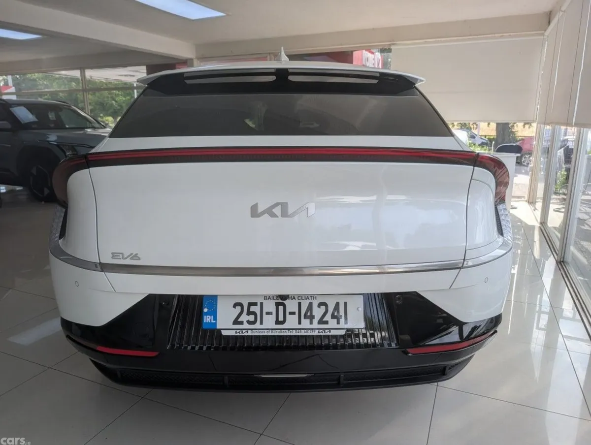Kia EV6 MPV, Electric, 2025, White