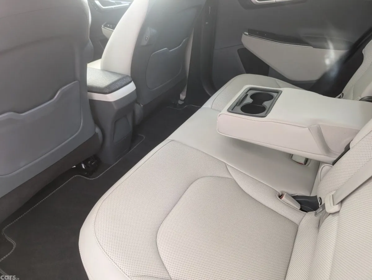 Kia EV6 MPV, Electric, 2025, White