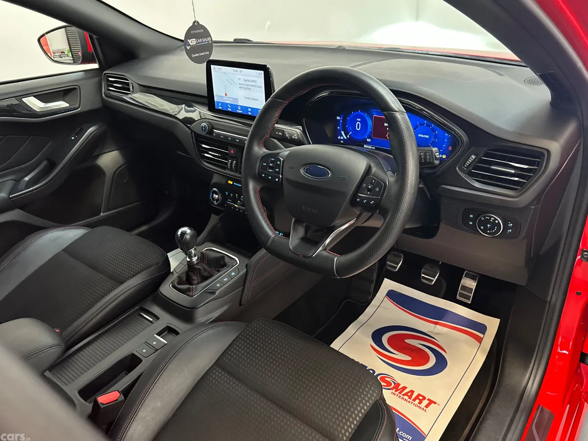 Ford Focus Hatchback, Petrol Hybrid, 2021, Red
