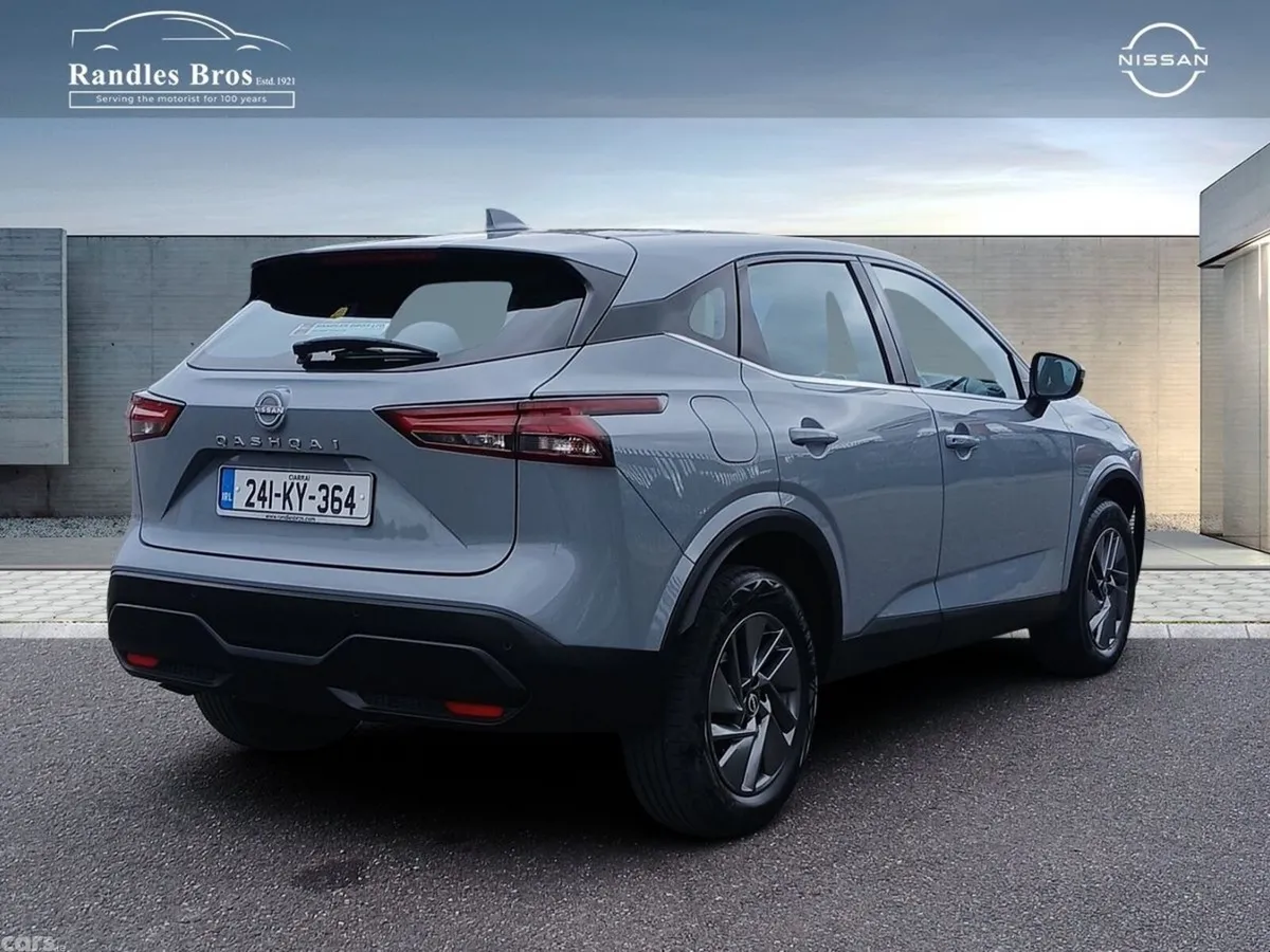 Nissan Qashqai MPV, Petrol, 2024, Grey