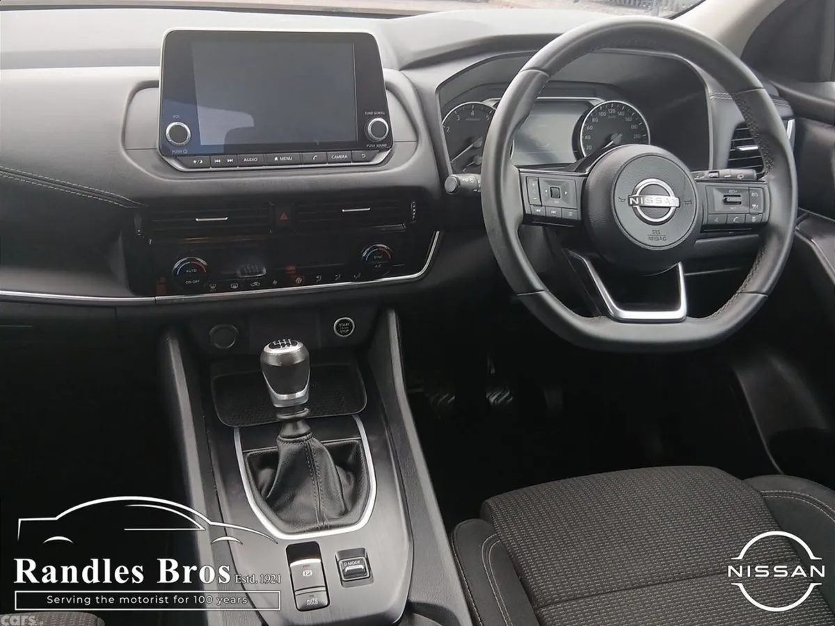 Nissan Qashqai MPV, Petrol, 2024, Grey
