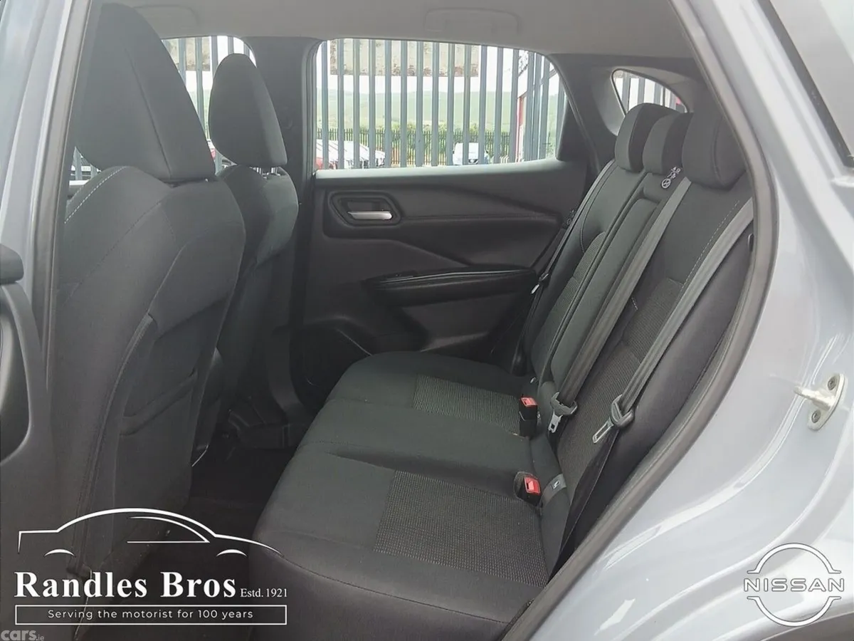 Nissan Qashqai MPV, Petrol, 2024, Grey