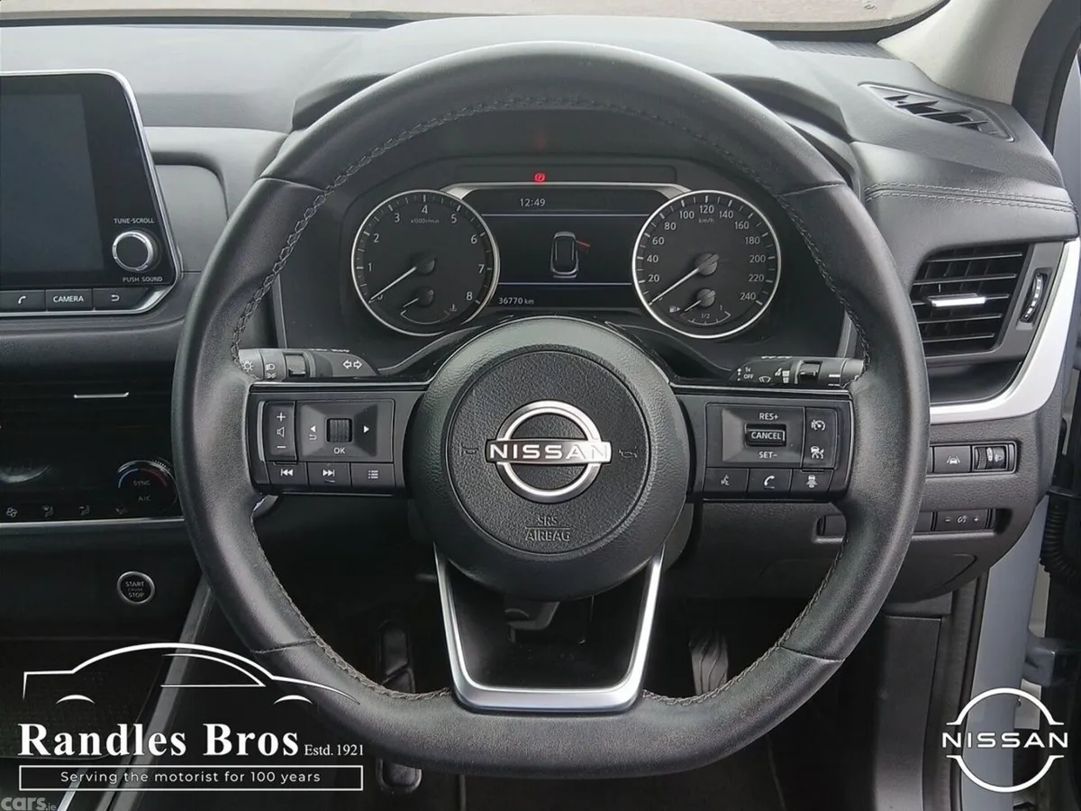 Nissan Qashqai MPV, Petrol, 2024, Grey
