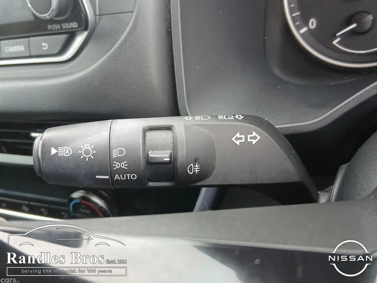 Nissan Qashqai MPV, Petrol, 2024, Grey