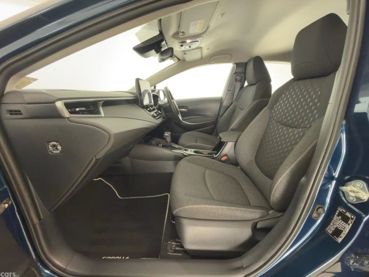 Toyota Corolla Saloon, Petrol Hybrid, 2023, Blue