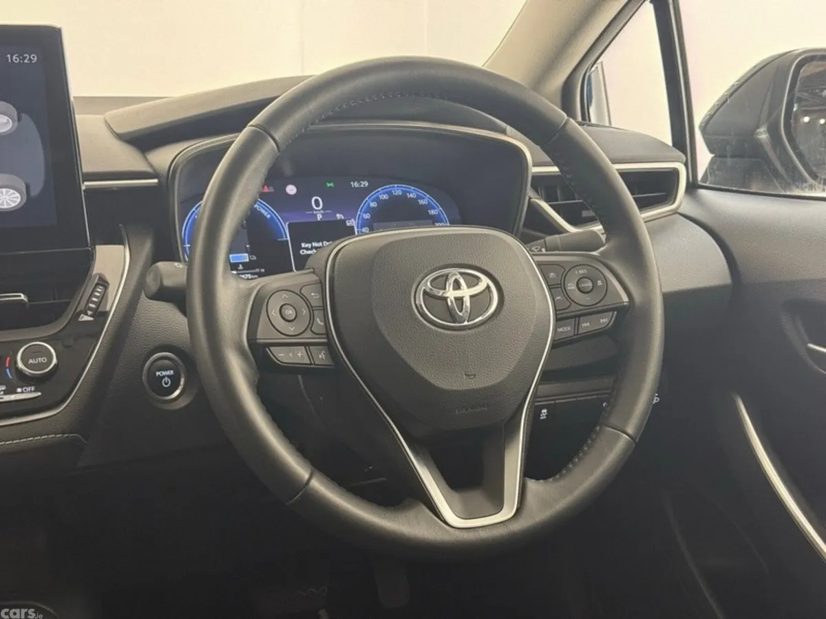 Toyota Corolla Saloon, Petrol Hybrid, 2023, Blue