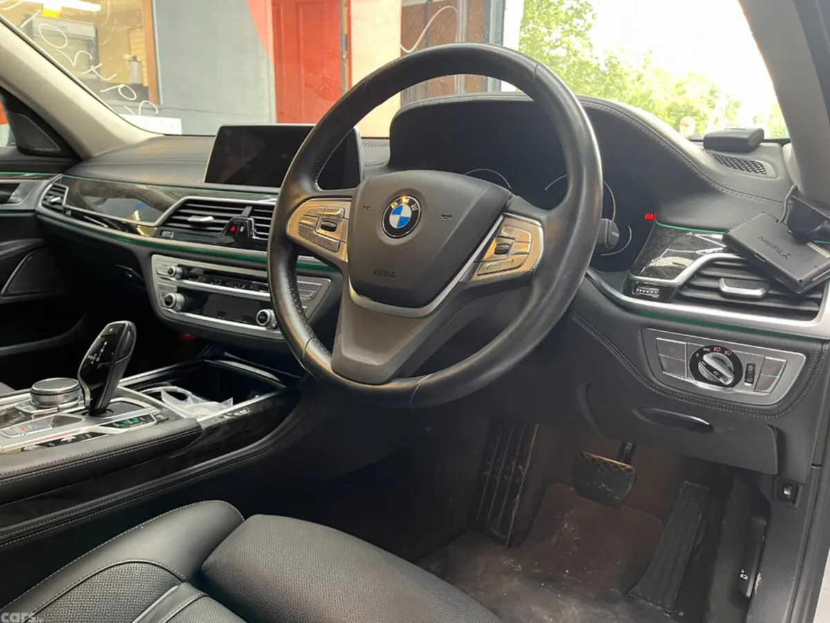 BMW 7-Series Saloon, Petrol Plug-in Hybrid, 2016, White