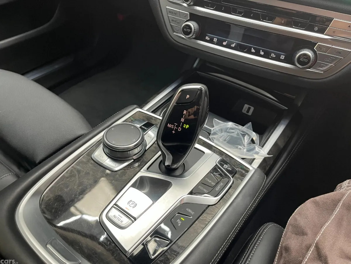 BMW 7-Series Saloon, Petrol Plug-in Hybrid, 2016, White