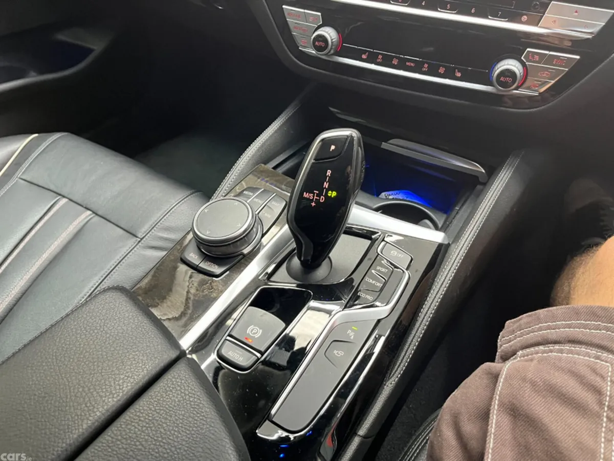 BMW 5-Series Saloon, Diesel, 2019, Bronze