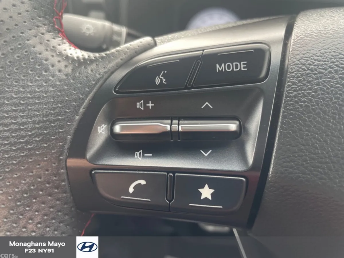 Hyundai KONA MPV, Petrol, 2022, Black
