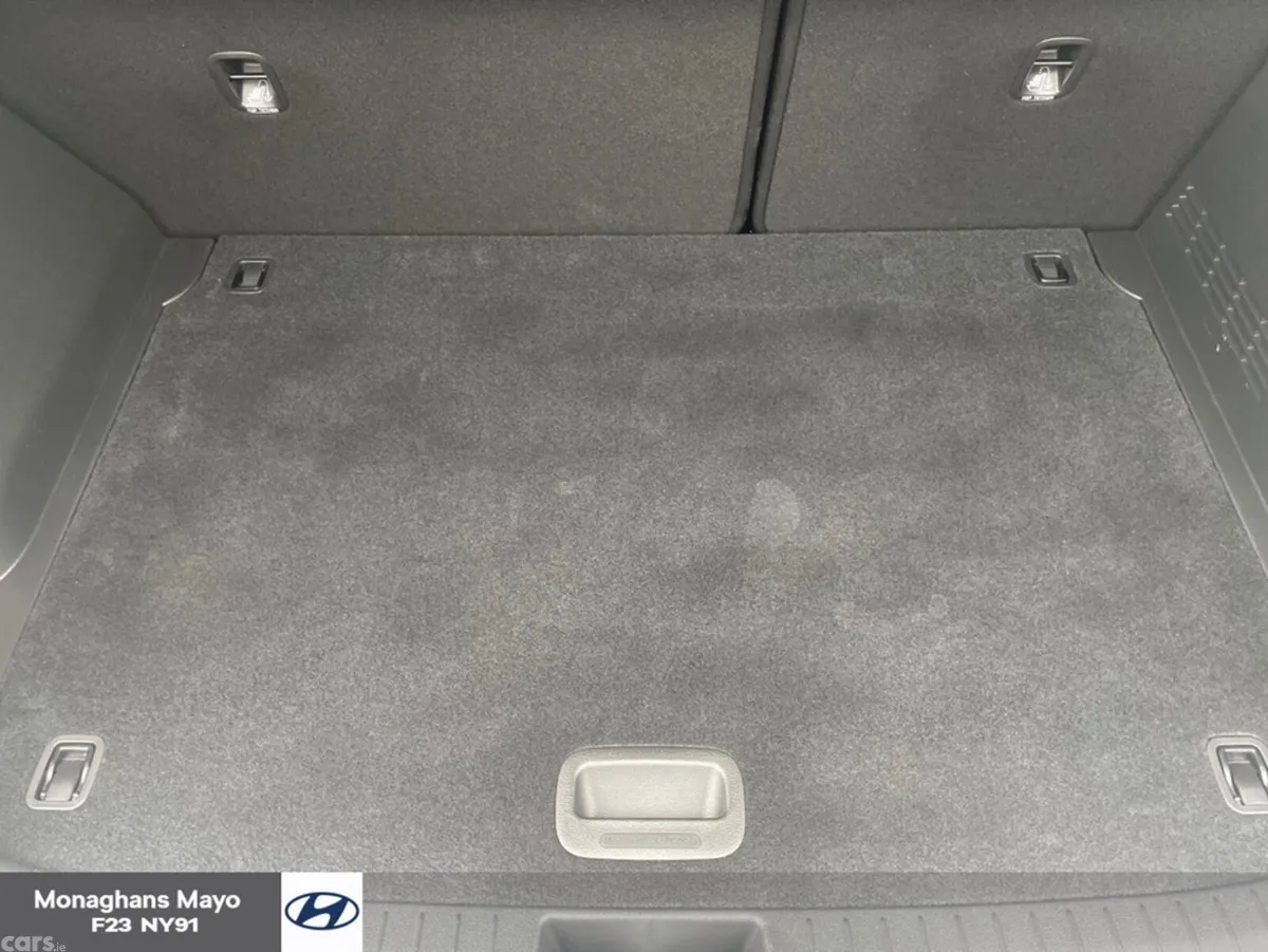 Hyundai KONA MPV, Petrol, 2022, Black