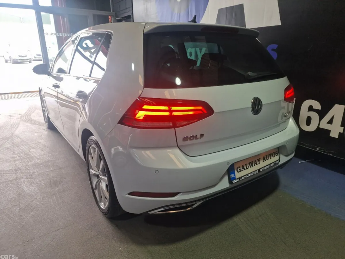 Volkswagen Golf Hatchback, Diesel, 2017, Silver