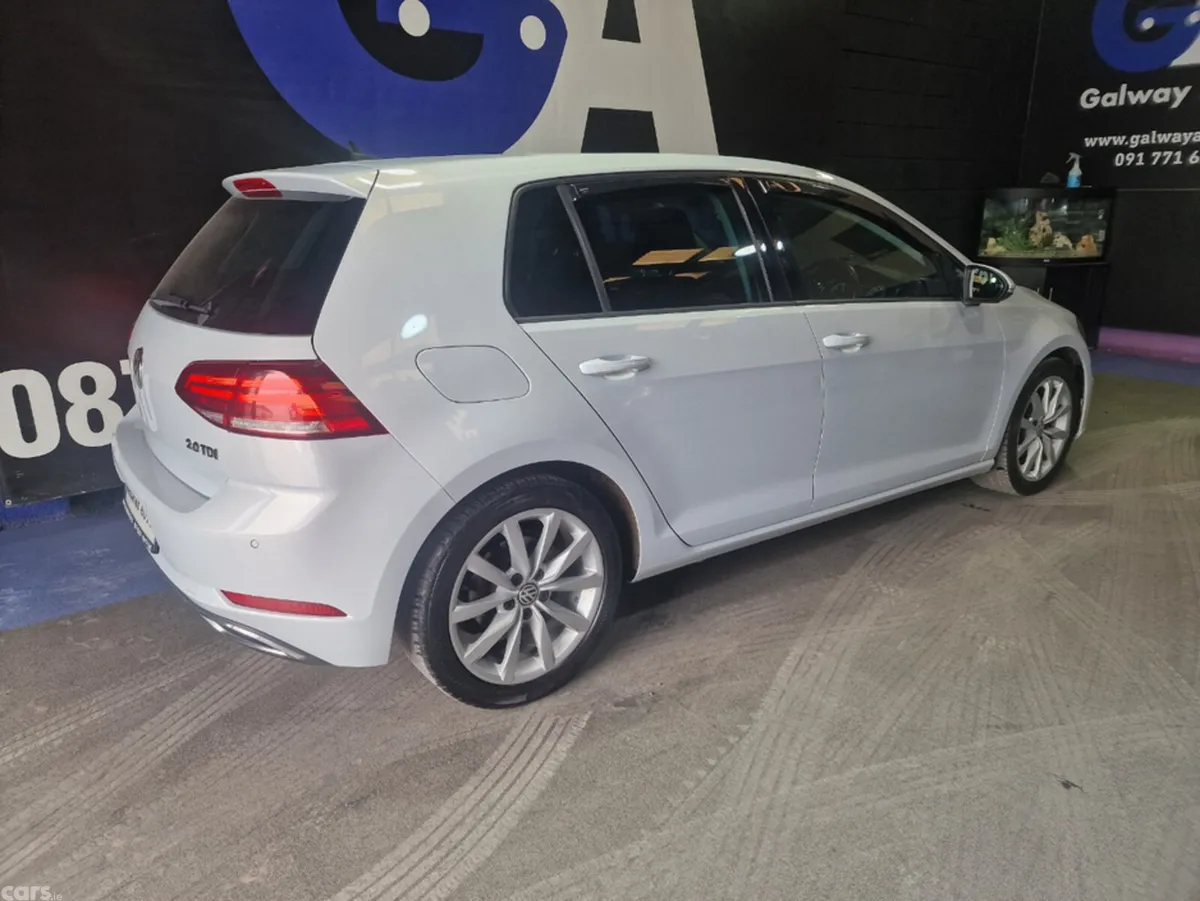 Volkswagen Golf Hatchback, Diesel, 2017, Silver