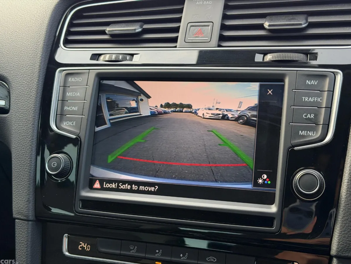 Volkswagen Golf Hatchback, Petrol, 2015, Silver