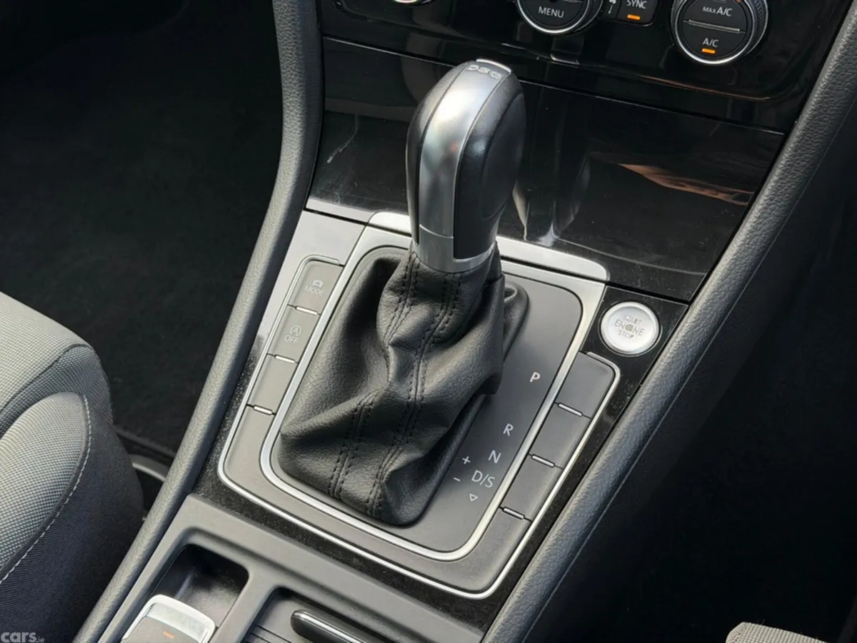 Volkswagen Golf Hatchback, Petrol, 2015, Silver