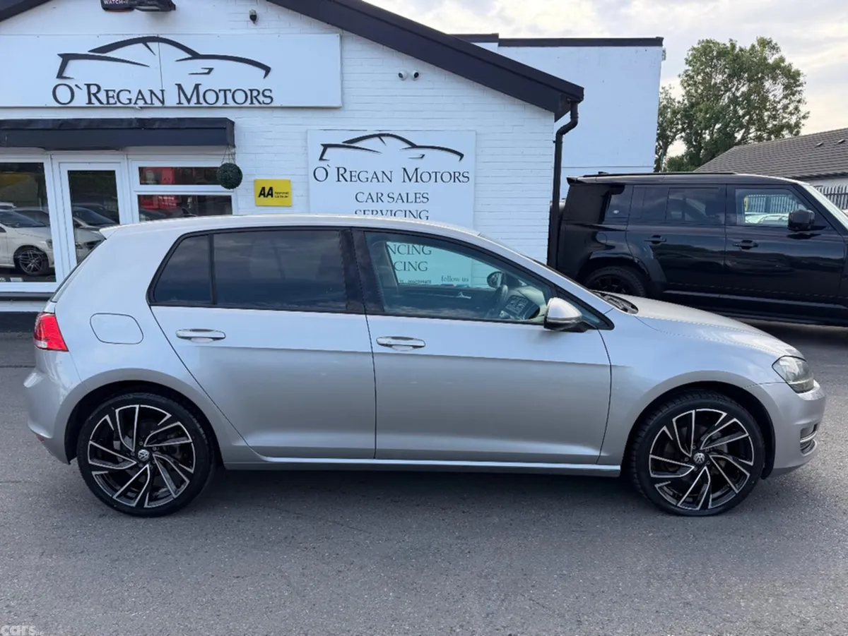 Volkswagen Golf Hatchback, Petrol, 2015, Silver