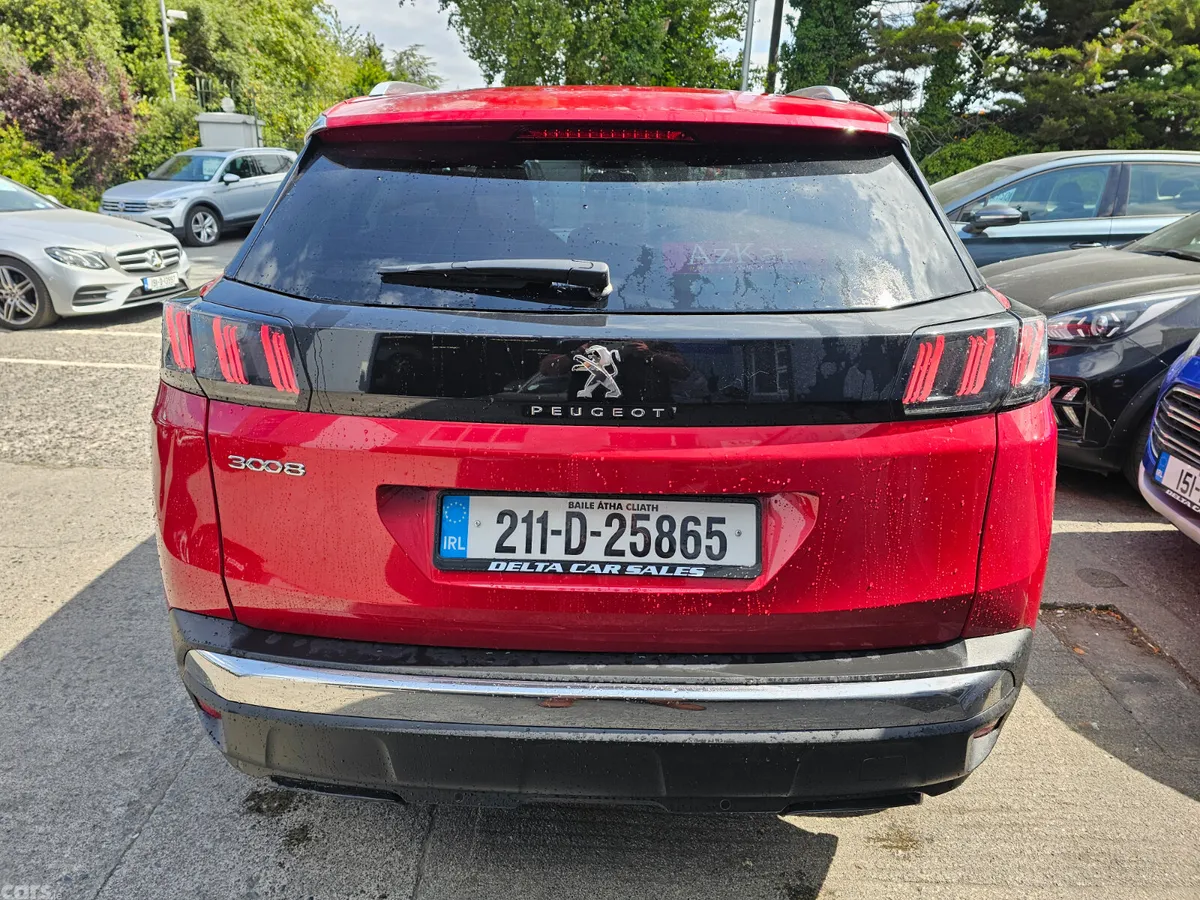 Peugeot 3008 MPV, Petrol, 2021, Red