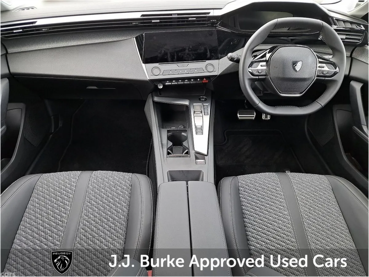 Peugeot 408 Hatchback, Petrol, 2026, White